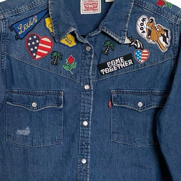 Levi's Blue Denim Shirt with Colorful Patches Size L - Picture 4 of 8